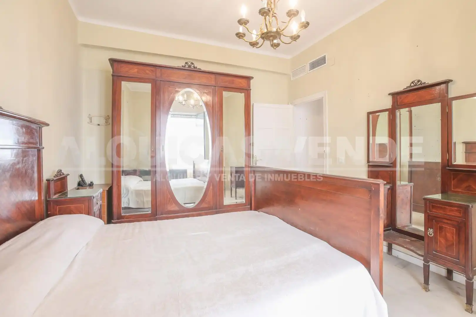 Flat with balcony for sale in Los Remedios, imagen 26