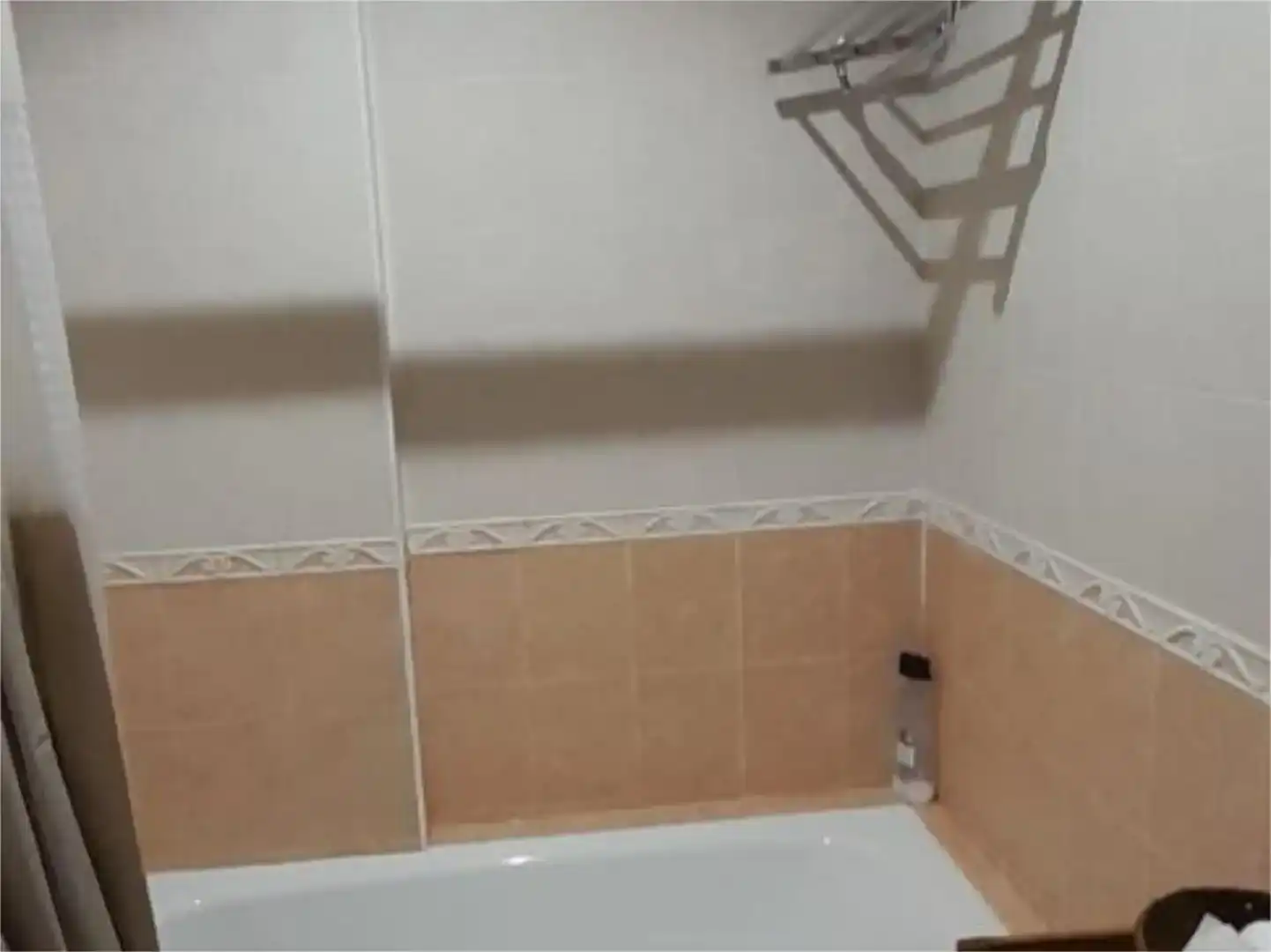 Badezimmer von Wohnung zur Miete in Ruidera mit Klimaanlage, Privatgarten und Abstellraum