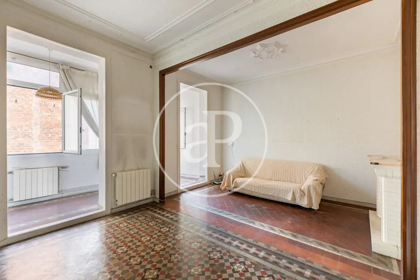 Appartamento con terrazza in vendita a Carrer de Girona