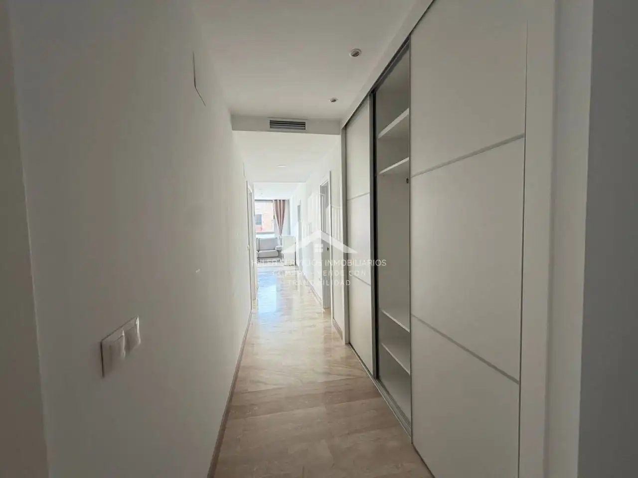 Piso de alquiler en Castellón de la Plana / Castelló de la Plana con Parquet y Amueblado