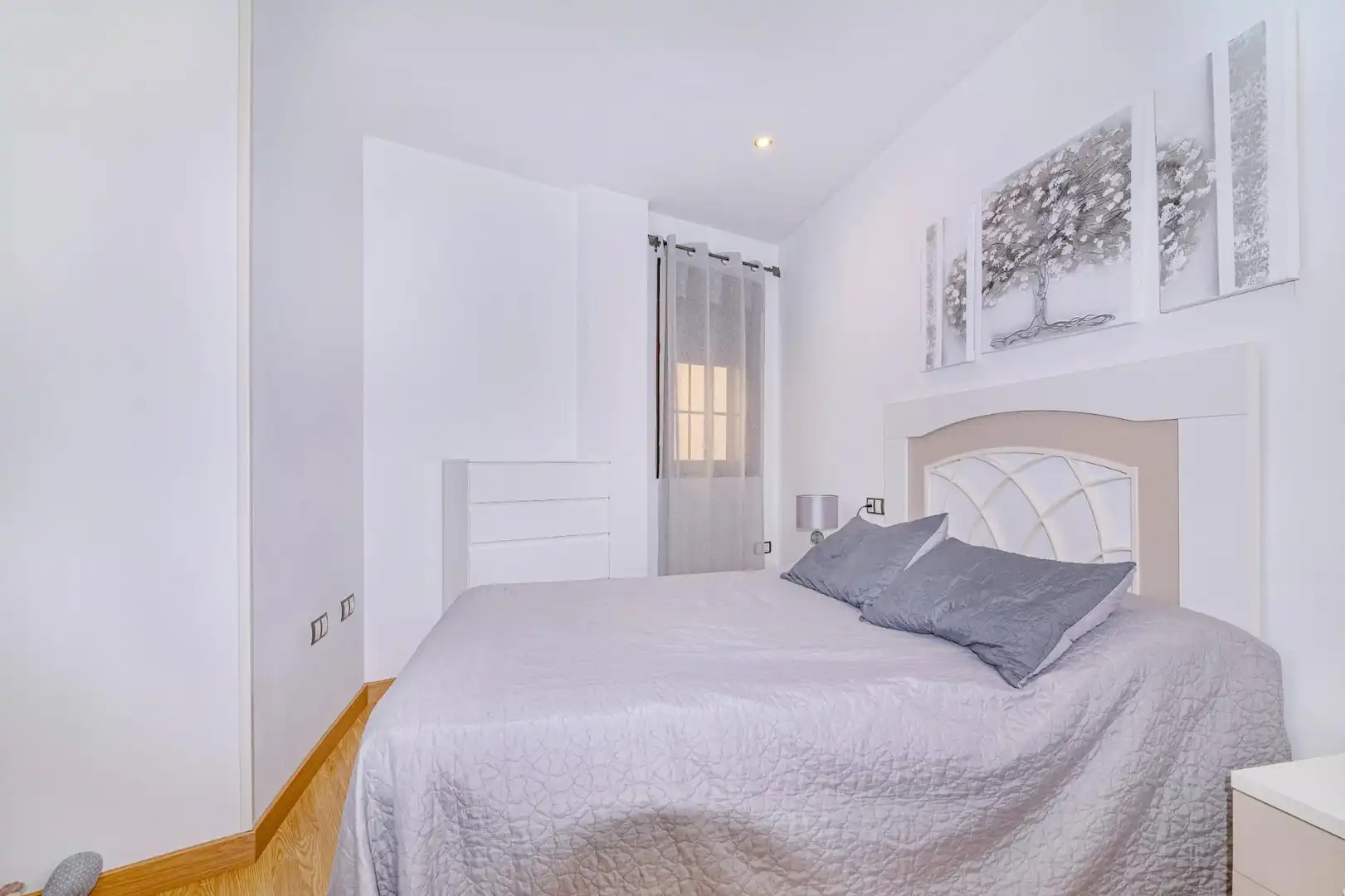 Bedroom of Flat for sale in La Zubia  with Air Conditioner, Heating and Furnished