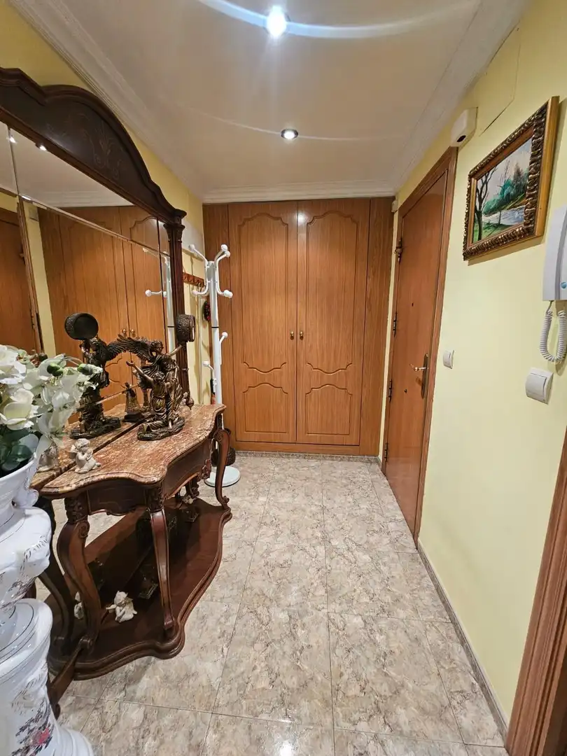 Flat for sale in Valencia  with Air Conditioner, Storage room and Balcony