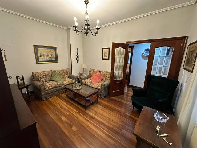 Piso en Venta en Kalea Manuel Allende en Zona Indautxu