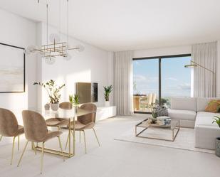 Sala d'estar de Apartament en venda en Casares amb Aire condicionat, Jardí privat i Terrassa