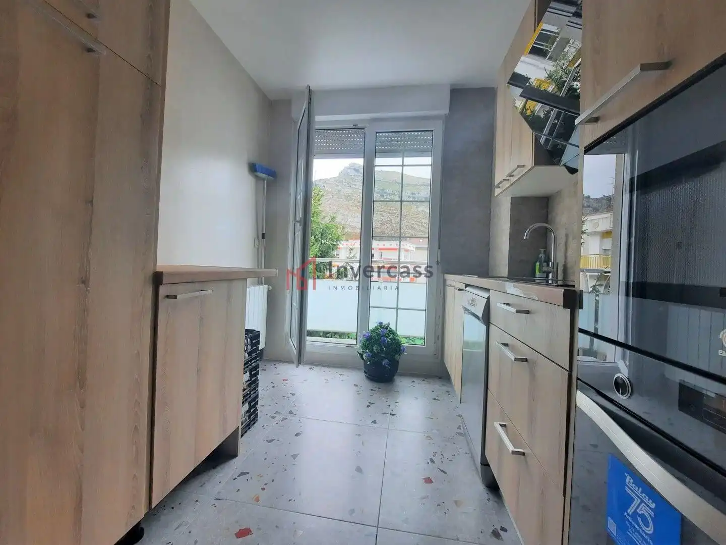 Cocina de Piso en venta en Castro-Urdiales con Calefacción y Trastero