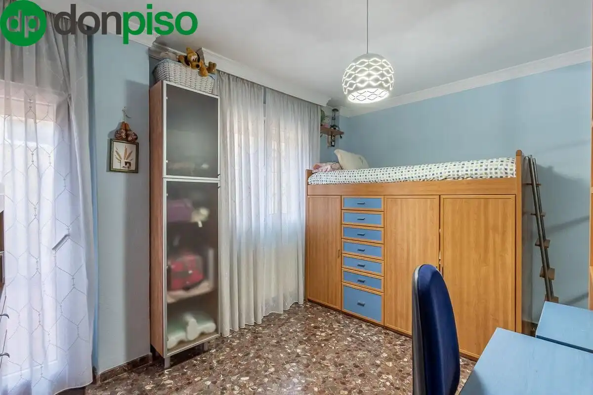 Bedroom of Houses for sale in Granada  with Air Conditioner, Heating and Terrace