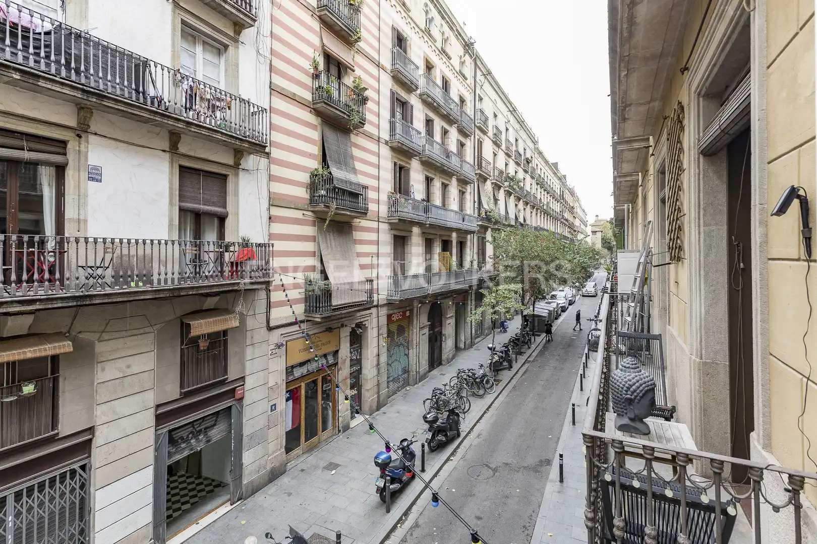 Vista exterior de Loft de alquiler en Barcelona con Calefacción, Terraza y Amueblado