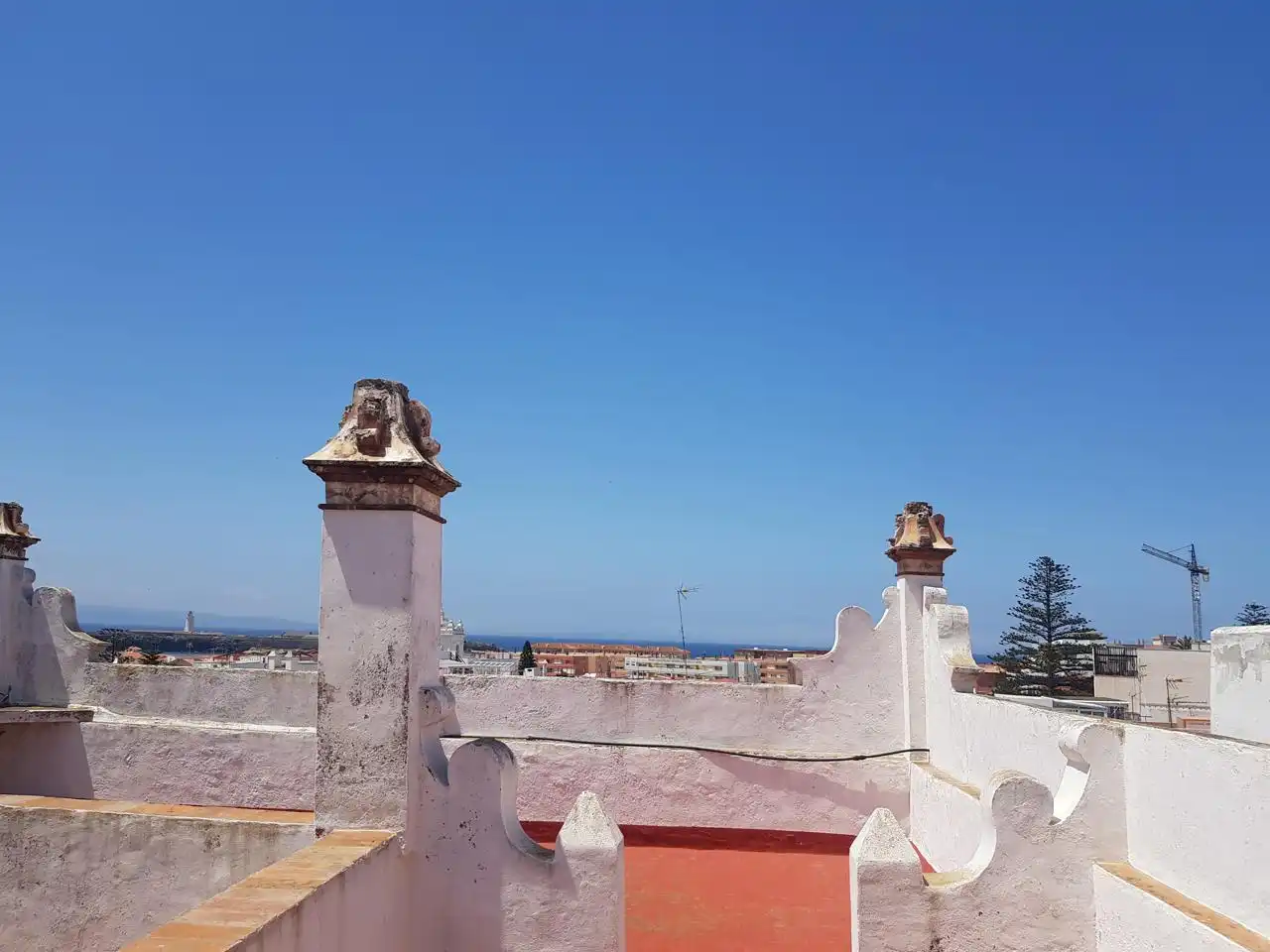 Vista exterior de Edificio en venta en Tarifa