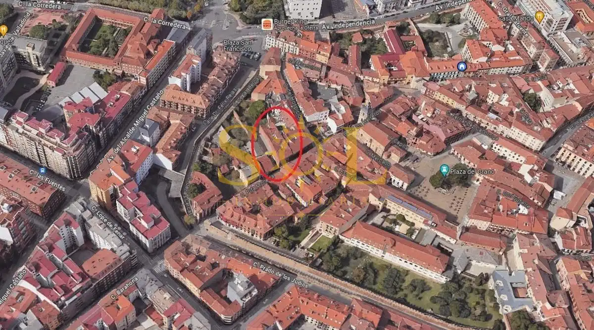 Immobles singulars en venda a Casco Antiguo, imagen 19