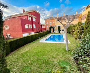 Jardí de Apartament de lloguer en Vélez-Málaga amb Terrassa i Piscina