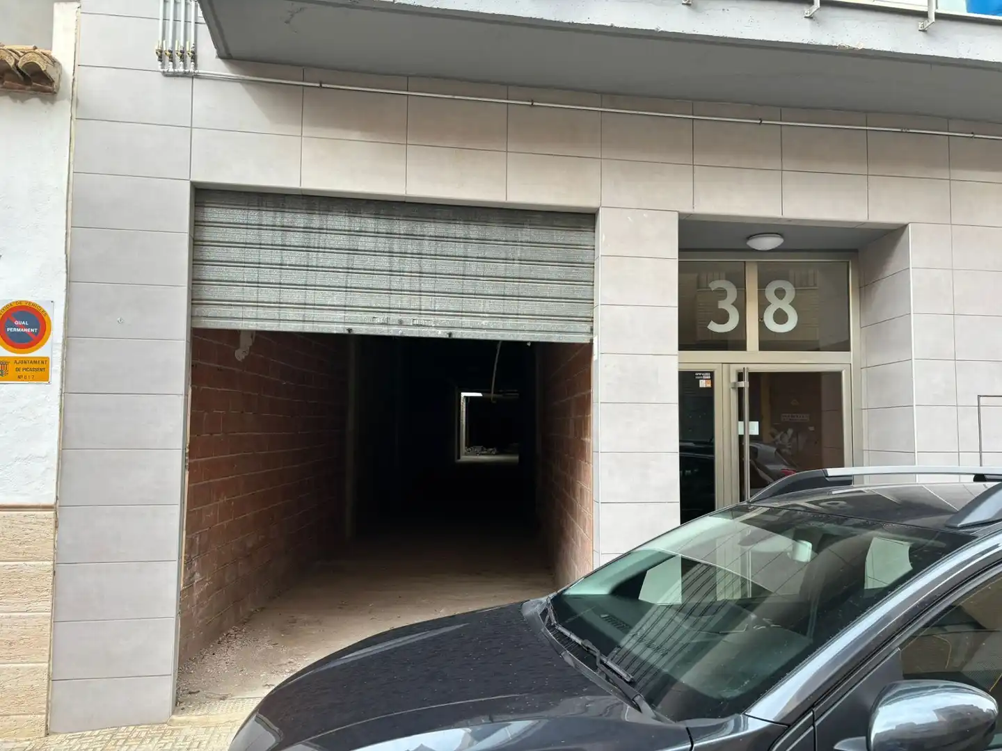 Locale commerciale in vendita a CARLES ALBORS 38