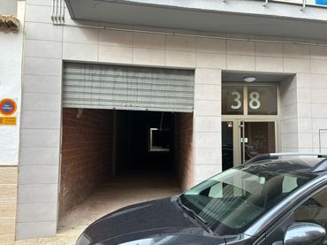 Locale commerciale in vendita a CARLES ALBORS 38