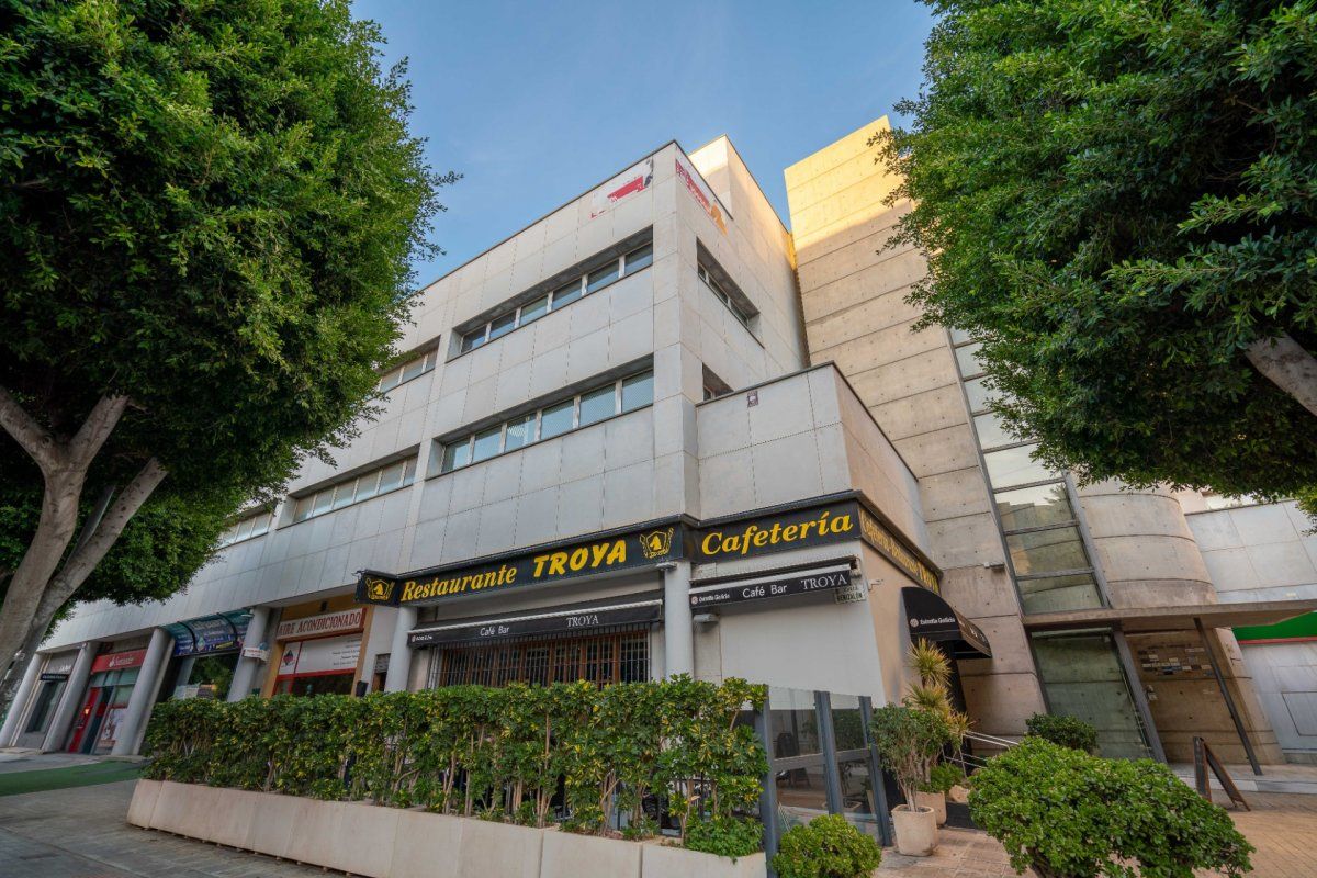 Exterior view of Office to rent in  Almería Capital  with Air Conditioner