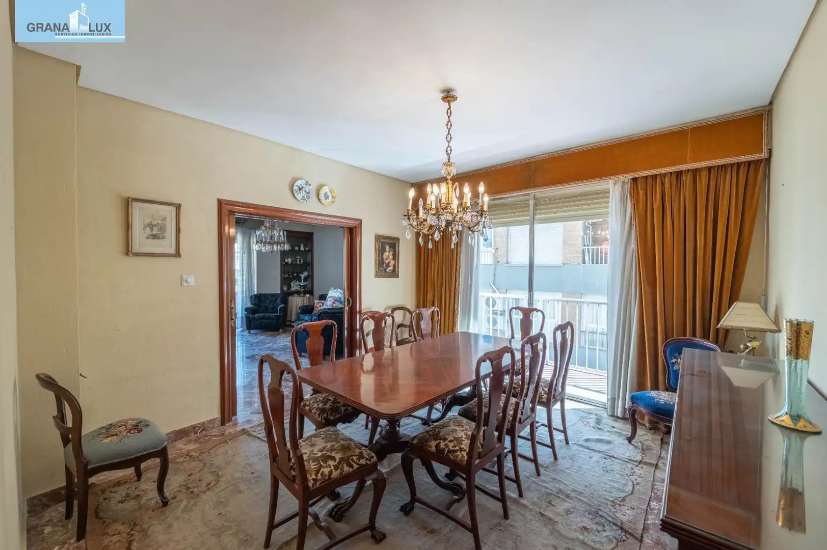 Comedor de Piso en venta en Granada con Terraza y Balcón