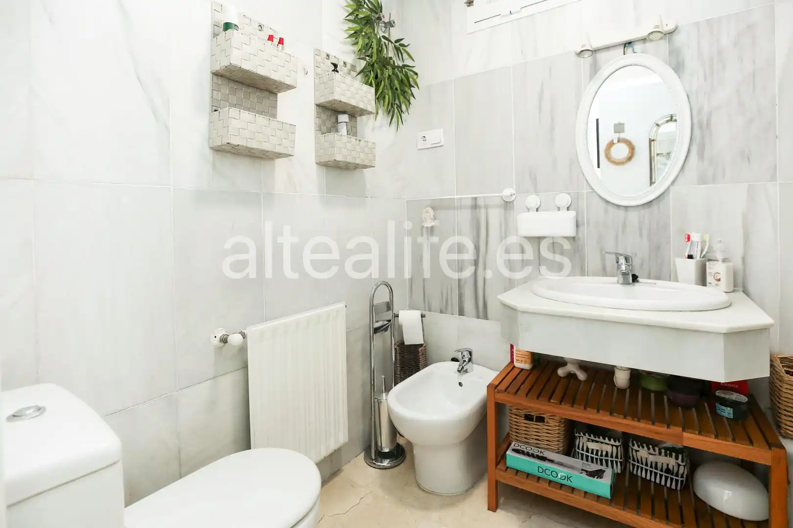 Bathroom of Apartments for sale in Altea  with Air Conditioner, Heating and Private garden