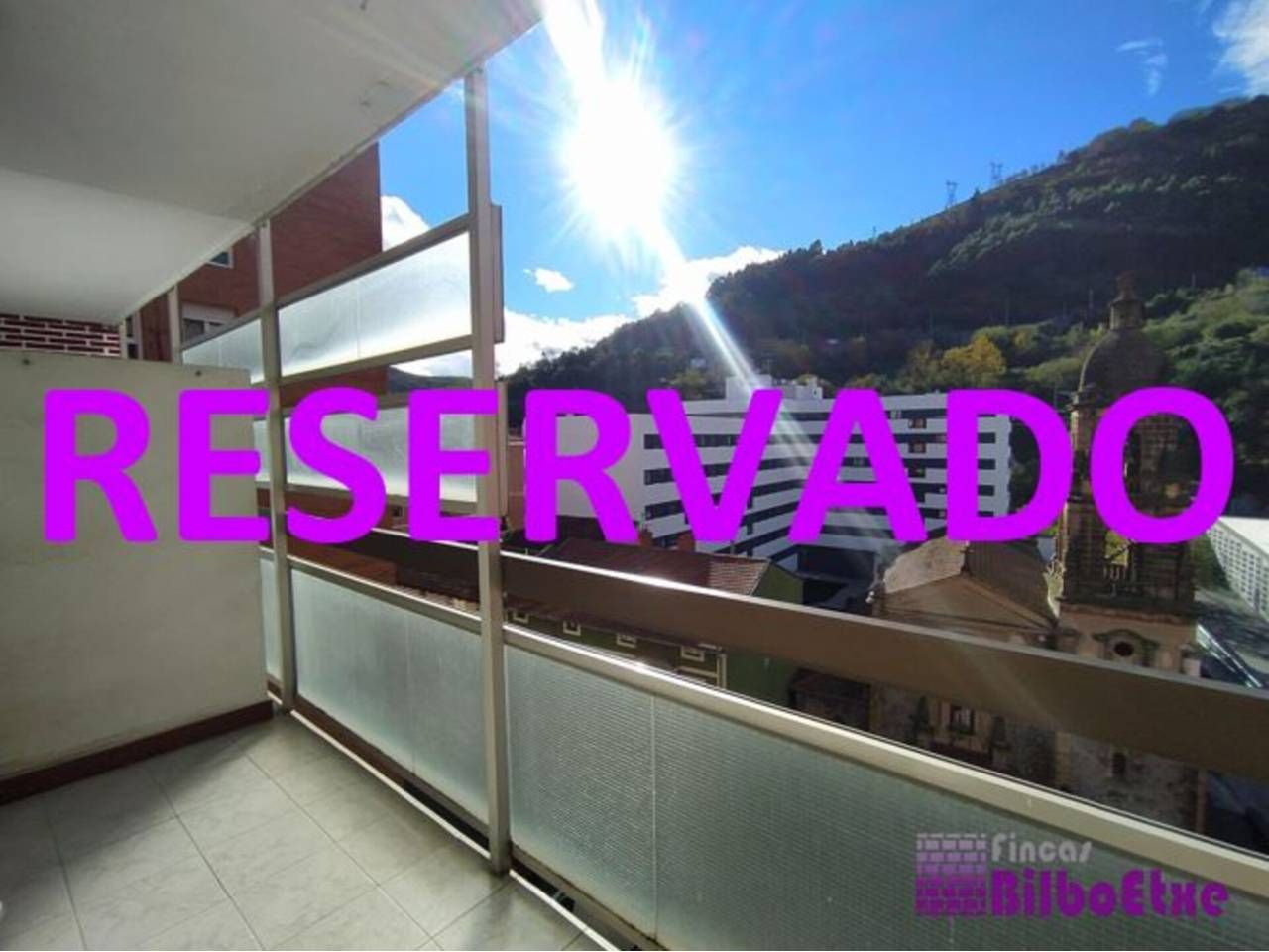 Vista exterior de Pis en venda en Bilbao  amb Calefacció, Terrassa i Moblat