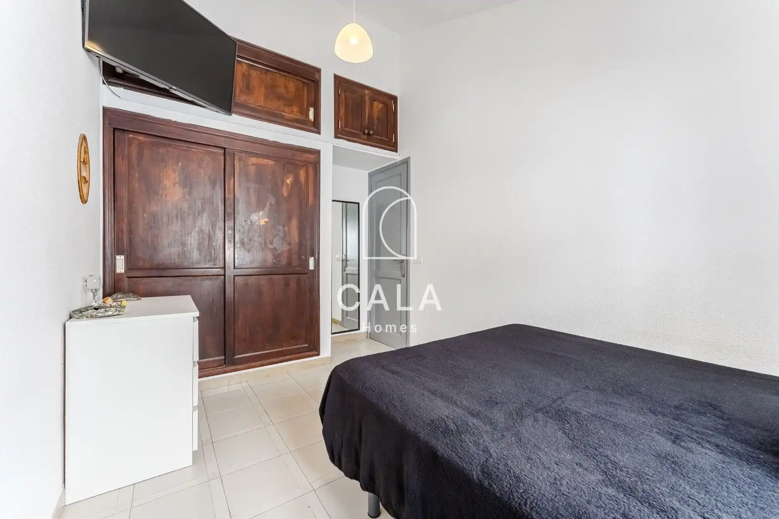 Habitación de Casa adosada en venta en Guía de Isora con Terraza, Trastero y Piscina