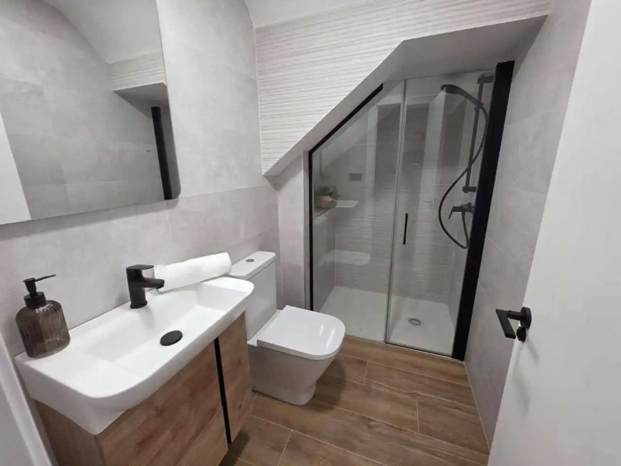 Baño de Casa adosada en venta en Pozo Cañada con Calefacción y Piscina comunitaria
