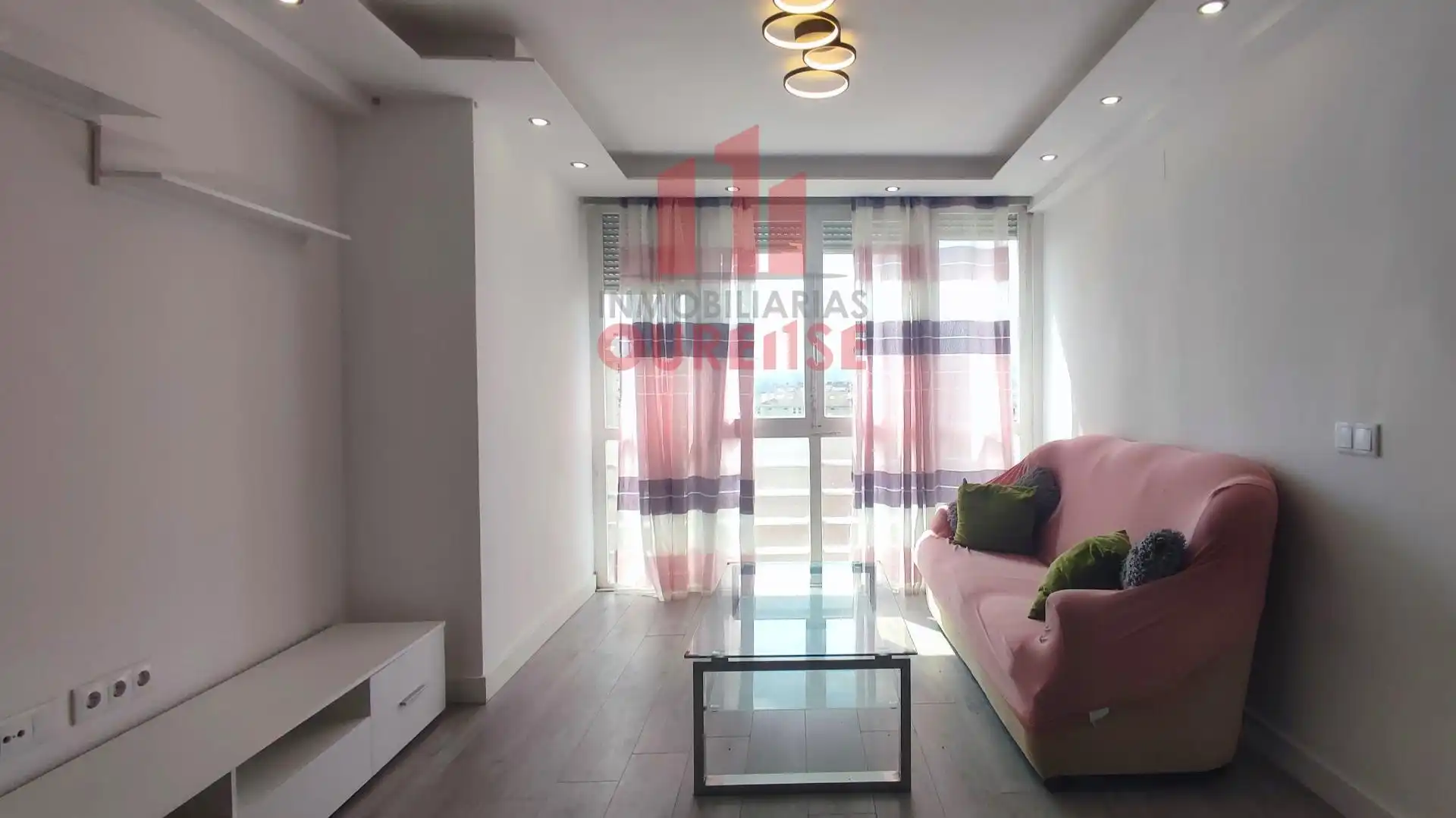 Wohnzimmer von Wohnung zur Miete in Ourense Capital  mit Heizung, Privatgarten und Möbliert