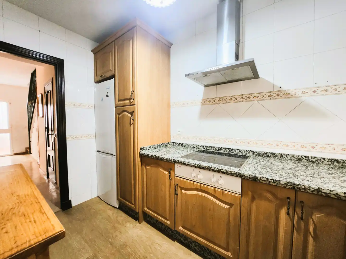 Kitchen of Detached homes for sale in Alcalá de Guadaira  with Air Conditioner, Terrace and Storage room
