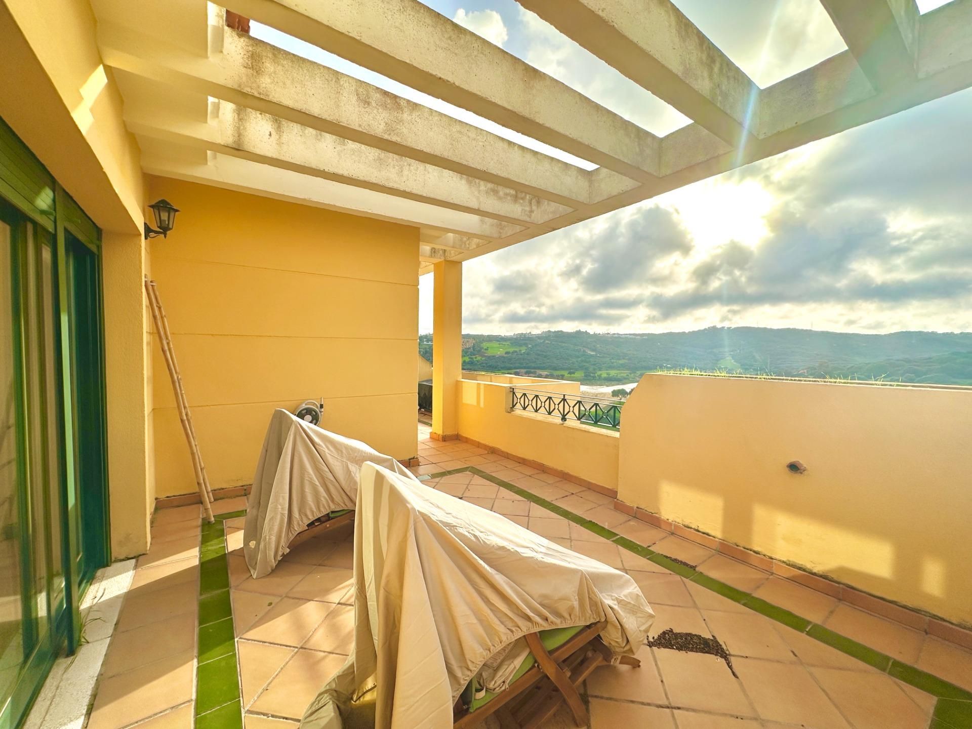 Terrassa de Apartament de lloguer en Sotogrande amb Aire condicionat, Jardí privat i Terrassa