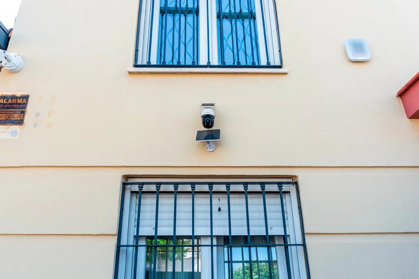 Exterior view of Detached homes for sale in Bormujos  with Air Conditioner