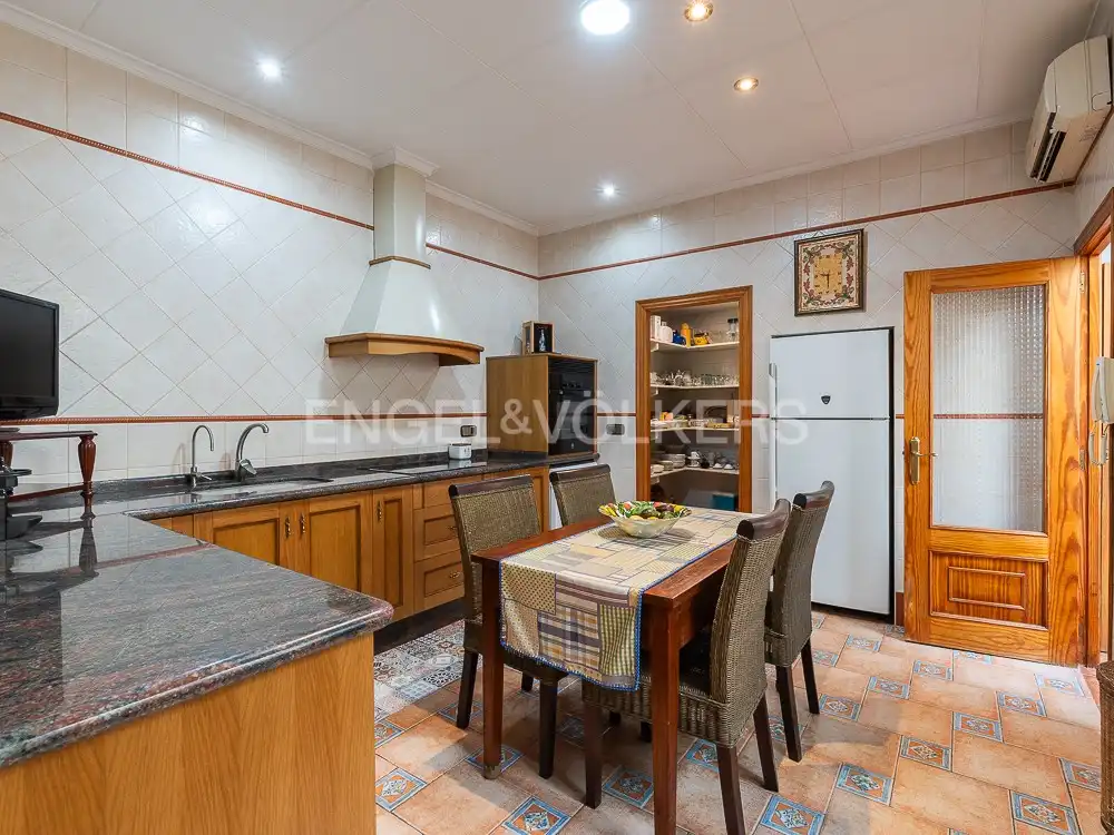 Cuina de Casa o xalet en venda en Albalat de la Ribera amb Aire condicionat, Calefacció i Terrassa