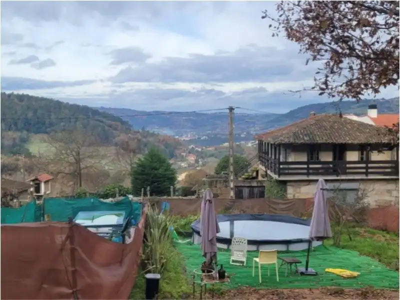 Einfamilien-Reihenhaus zum Verkauf in Toén