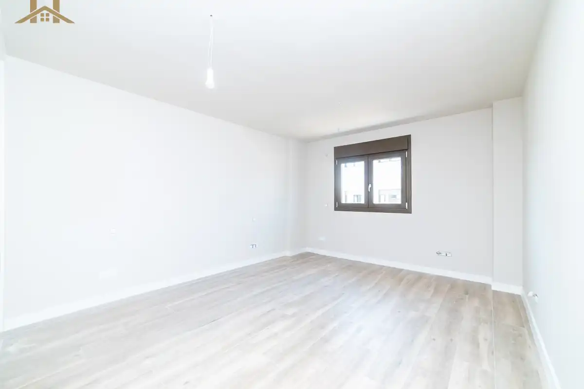 Bedroom of Houses for sale in Miraflores de la Sierra  with Heating, Private garden and Storage room