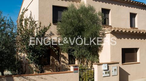 Foto 2 de Casa adosada en venda a Carrer del Ternet, Vilamaniscle, Girona