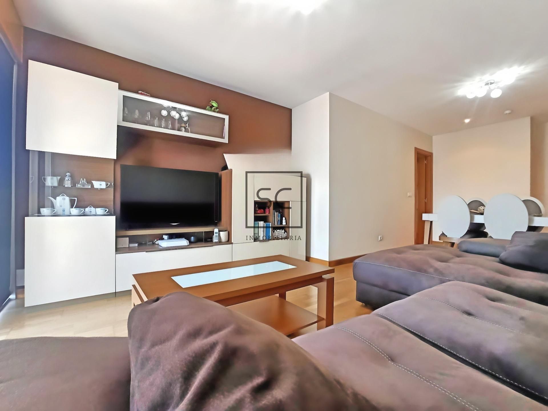 Sala d'estar de Apartament en venda en Narón amb Calefacció