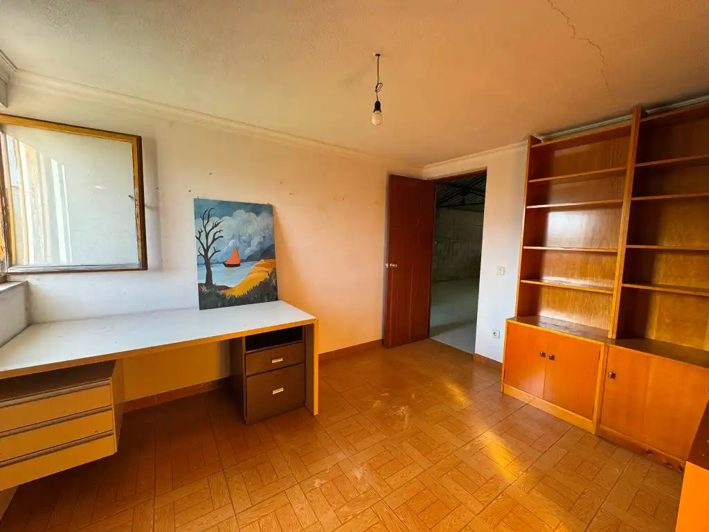 Habitación de Residencial en venta en Gijón 