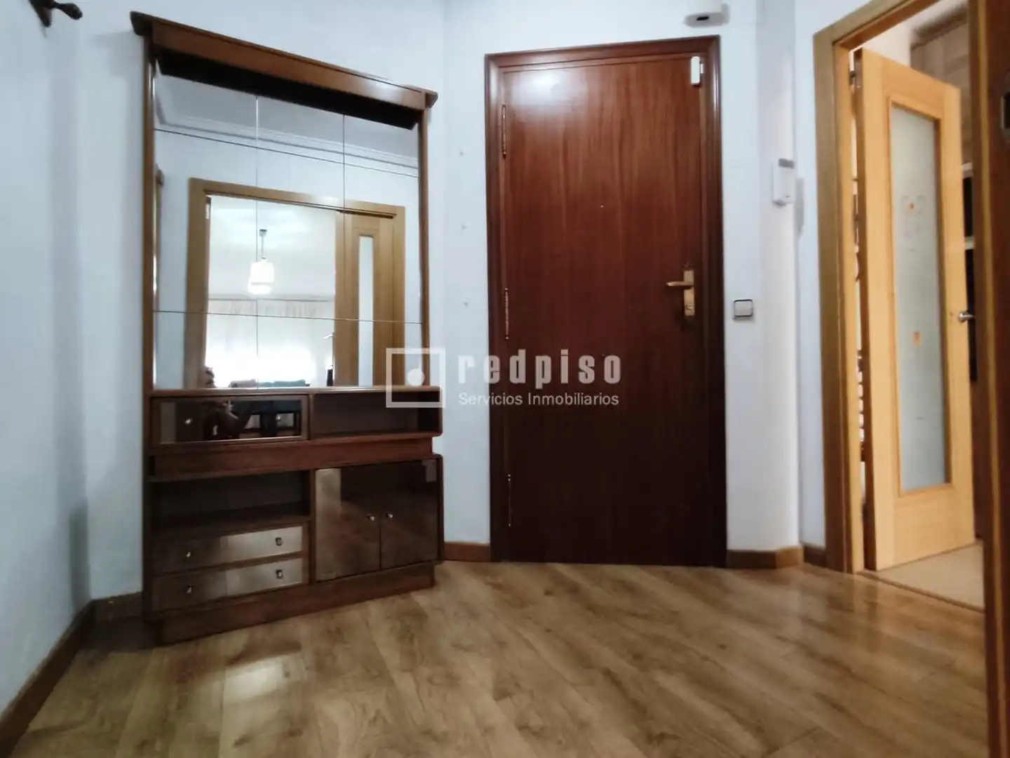 Dormitori de Pis de lloguer en Móstoles amb Aire condicionat, Calefacció i Terrassa