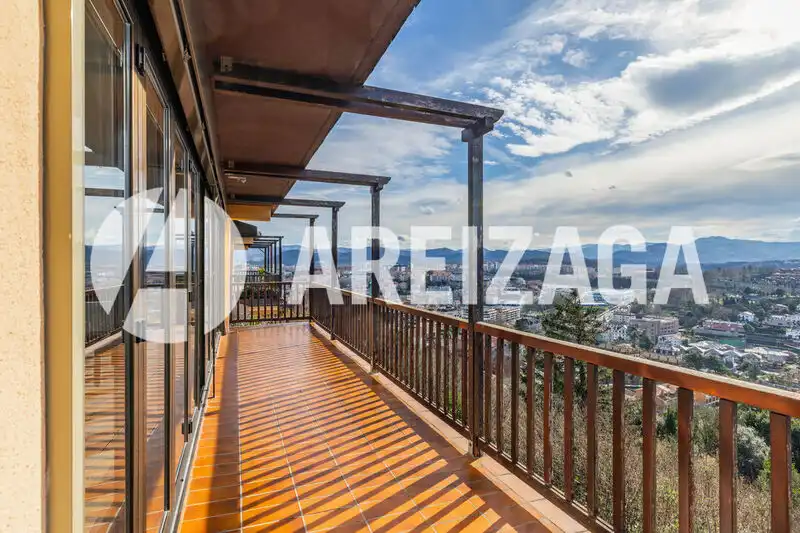 Terraza de Piso en venta en Donostia - San Sebastián  con Calefacción, Terraza y Trastero