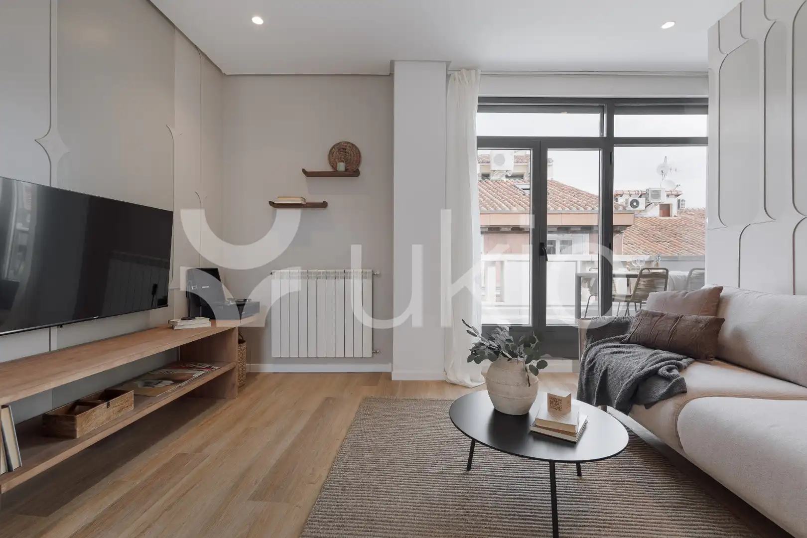 Sala d'estar de Apartament de lloguer en Madrid amb Aire condicionat, Calefacció i Terrassa