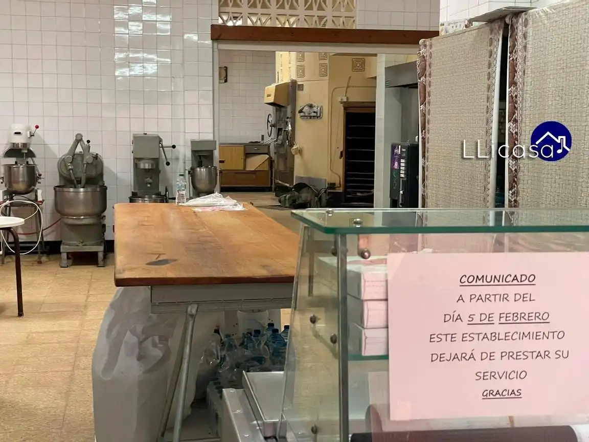 Kitchen of Commercial properties for sale in Pedralba