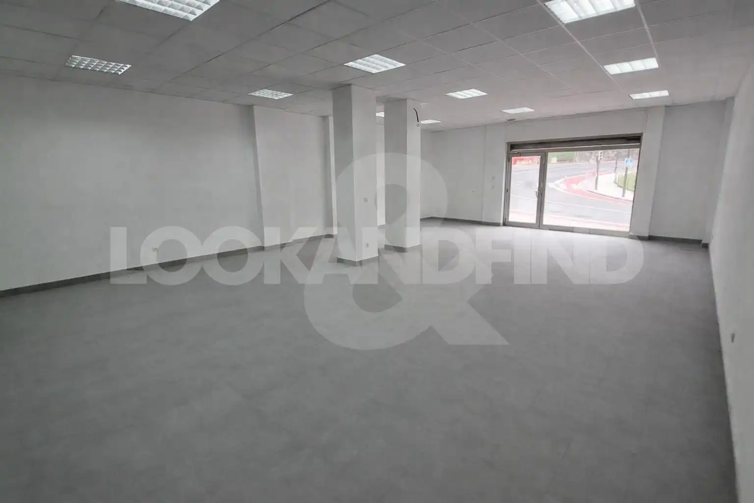 Local comercial en venda a Avenida Zumalacárregui, imagen 5