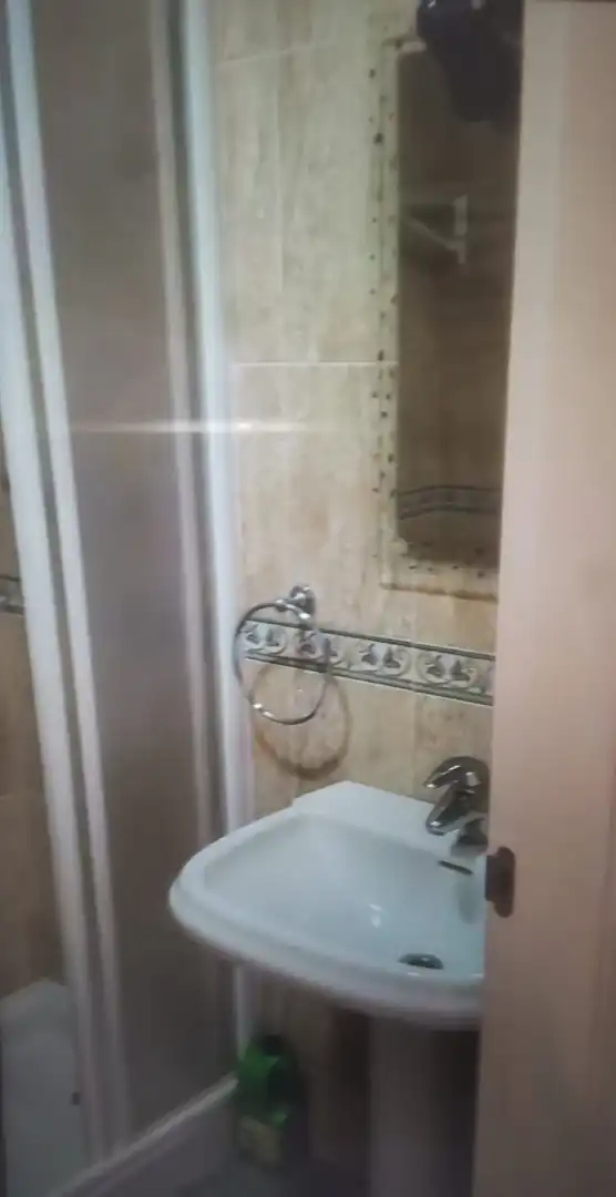 Bany de Àtic de lloguer en Motril amb Aire condicionat, Calefacció i Jardí privat
