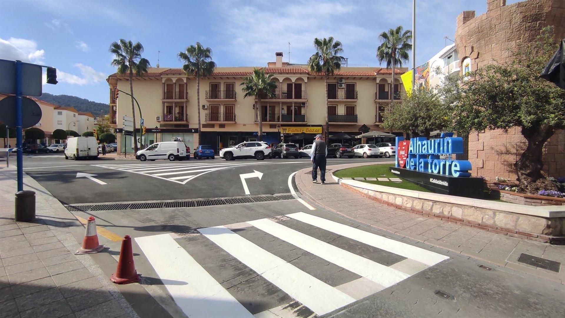 Vista exterior de Àtic en venda en Alhaurín de la Torre amb Aire condicionat i Terrassa