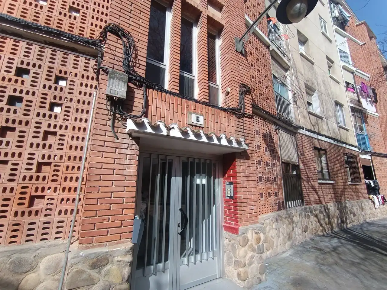 Vista exterior de Apartament en venda en  Logroño