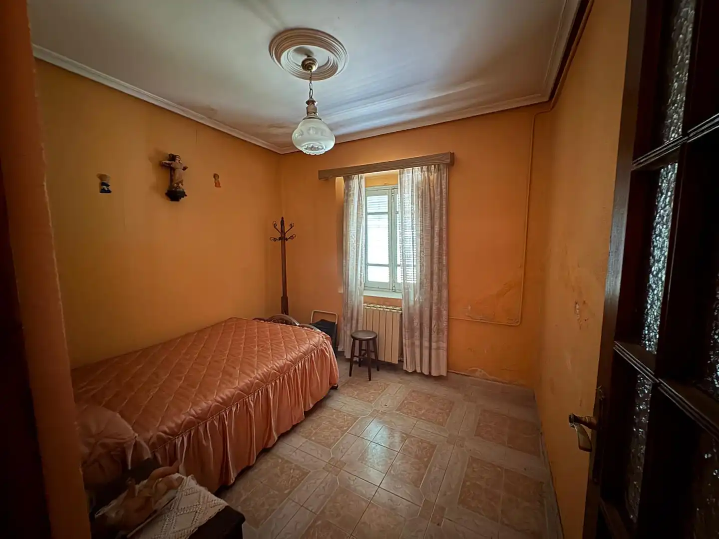 Habitación de Finca rústica en venta en Íscar con Calefacción, Jardín privado y Trastero