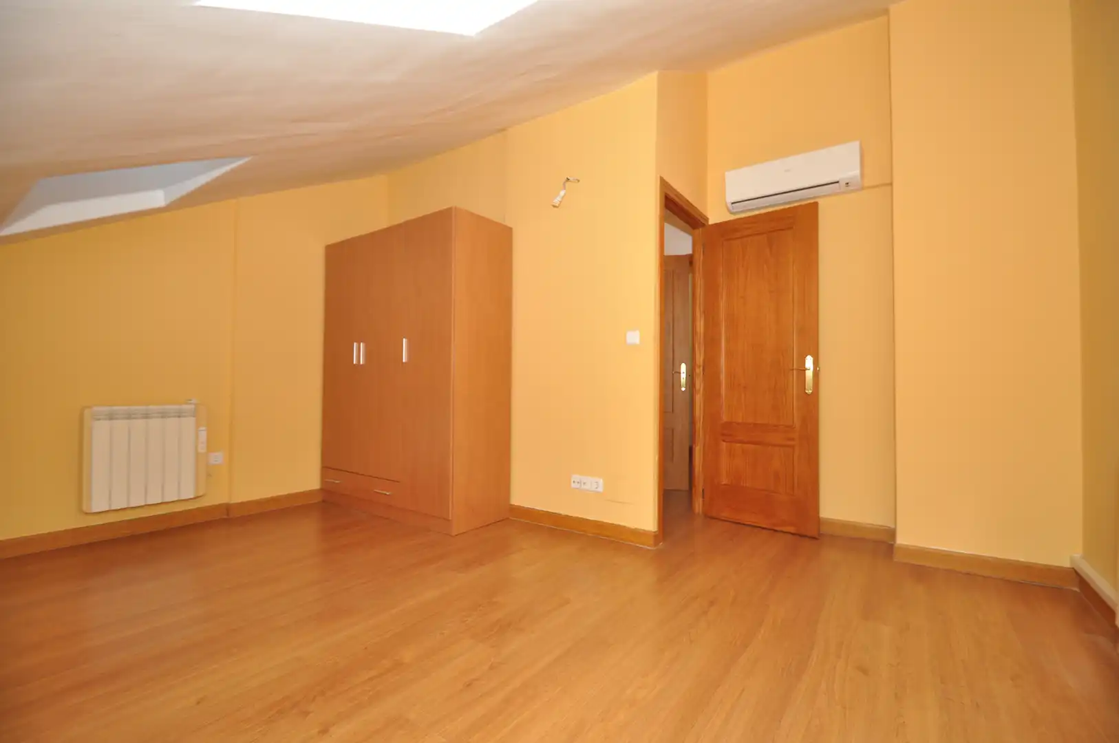 Dúplex en venda en Yunquera de Henares amb Aire condicionat, Calefacció i Forn