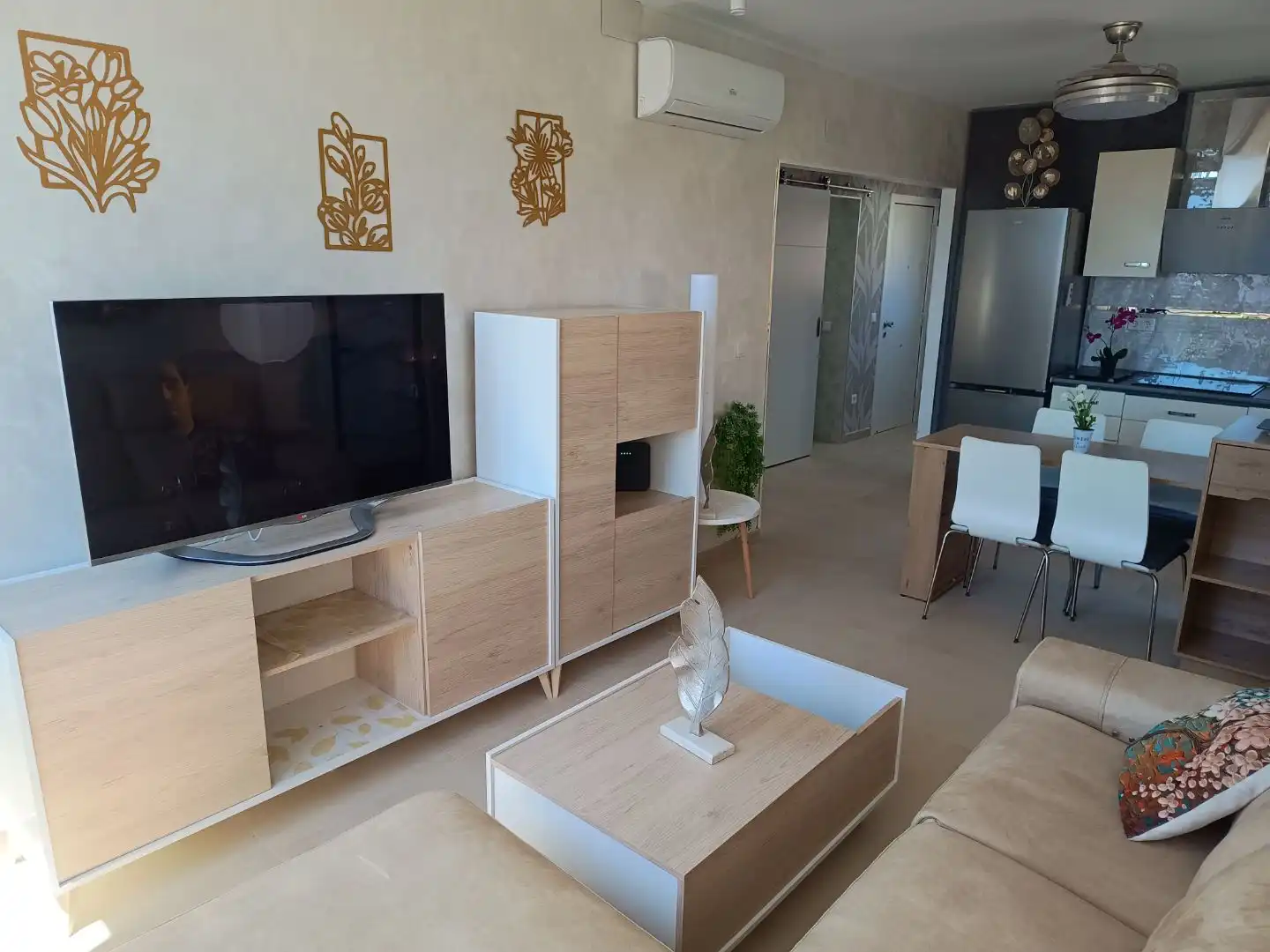 Living room of Flat for rent in Juzgados - Plaza de Toros
