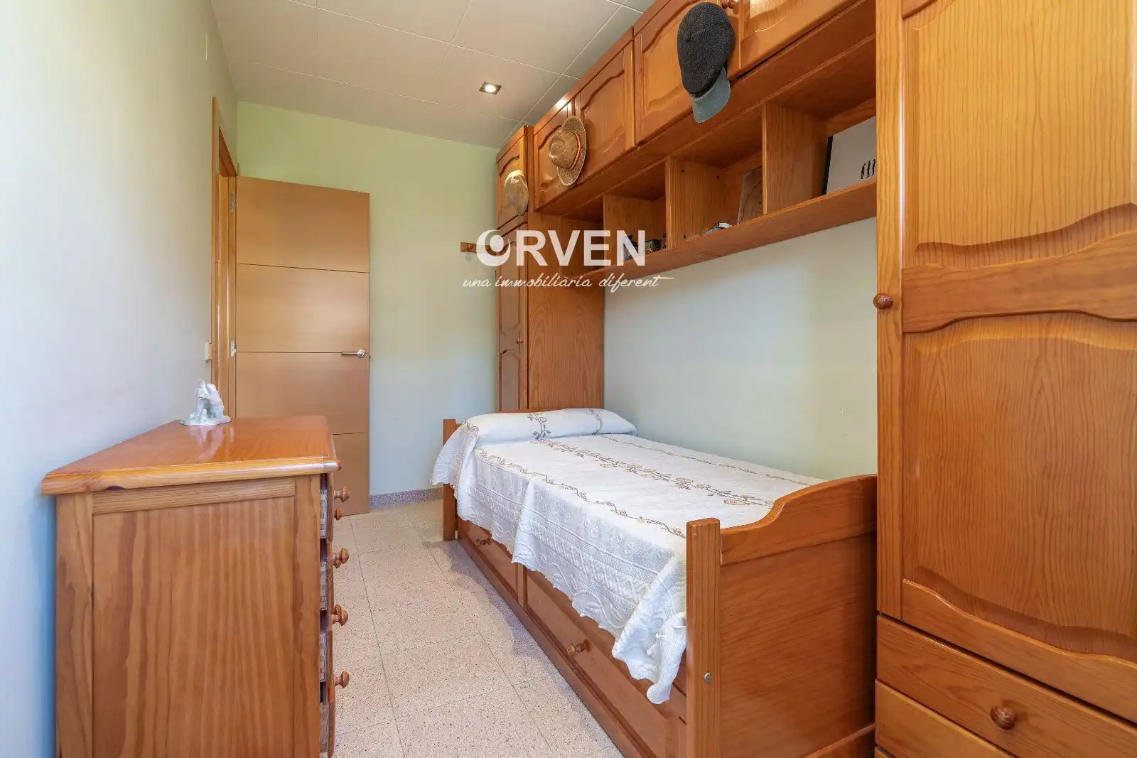 Schlafzimmer von Einfamilien-Reihenhaus zum Verkauf in Tarragona mit Klimaanlage, Heizung und Terrasse