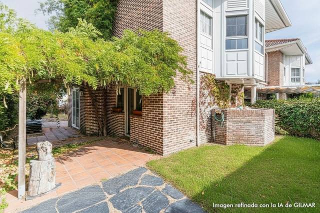 Casa adosada en Venta en Villafranca del Castillo