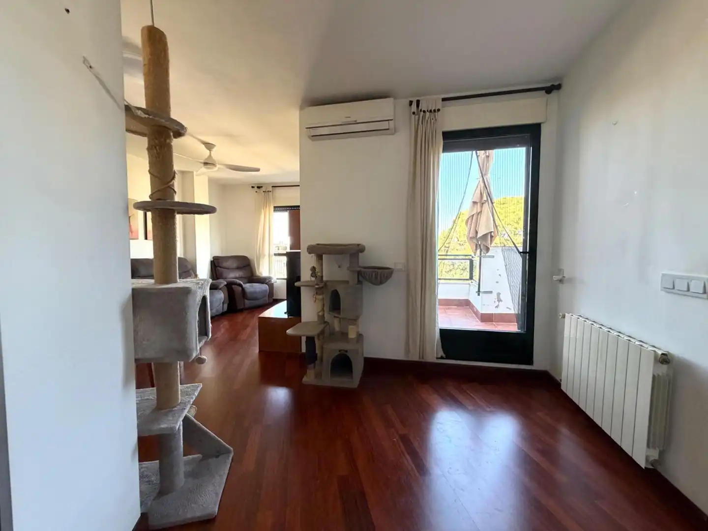 Living room of Attic for sale in Burjassot  with Air Conditioner, Heating and Terrace