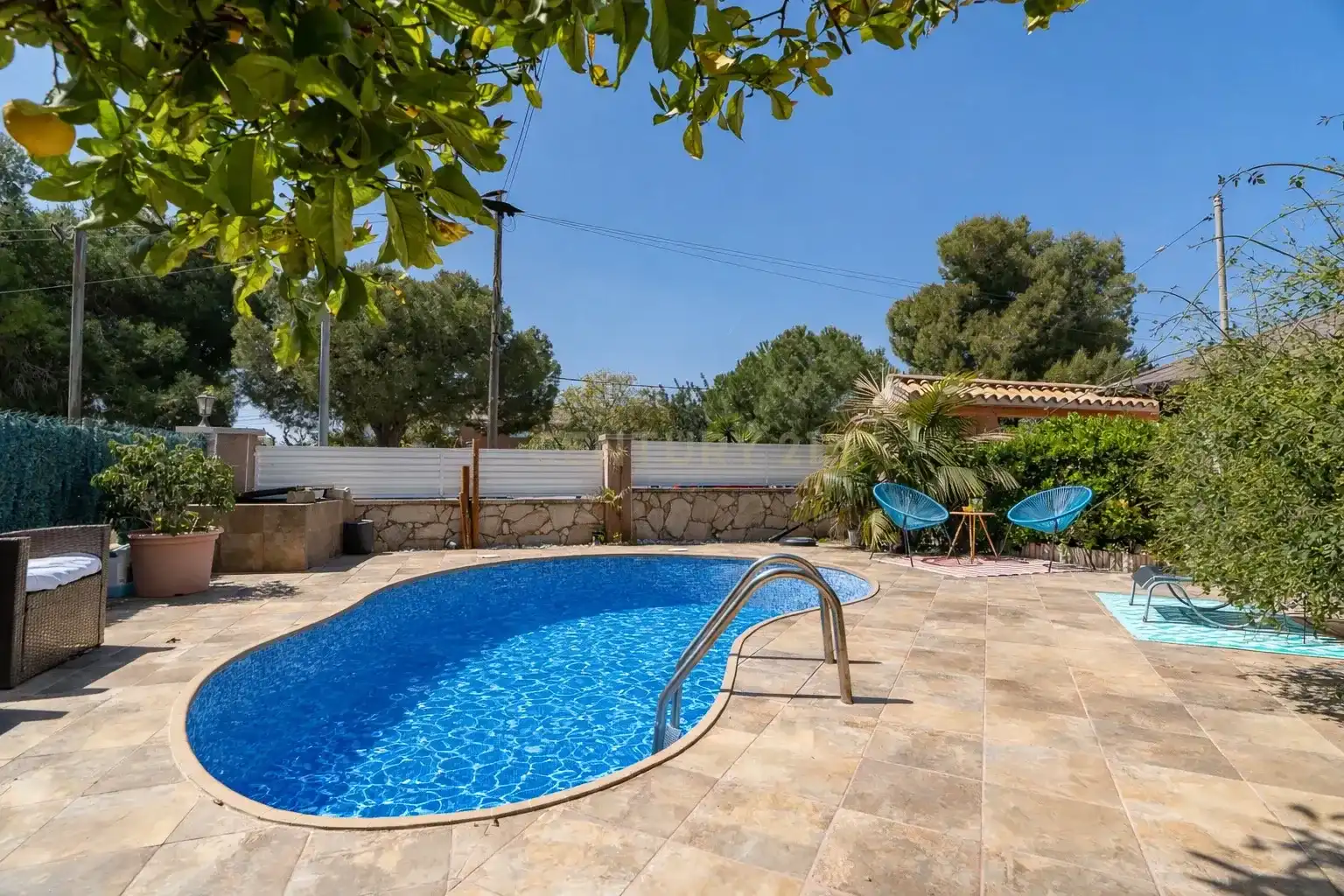 Swimming pool of Houses for sale in Cubelles  with Air Conditioner and Alarm