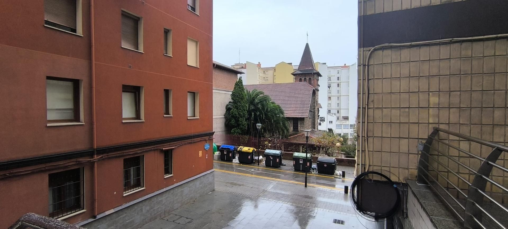 Exterior view of Flat for sale in Bilbao   with Balcony