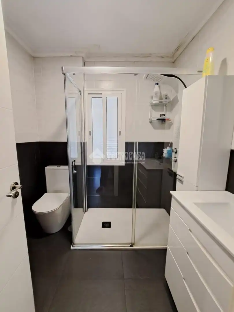 Badezimmer von Wohnung zum Verkauf in Parla mit Terrasse