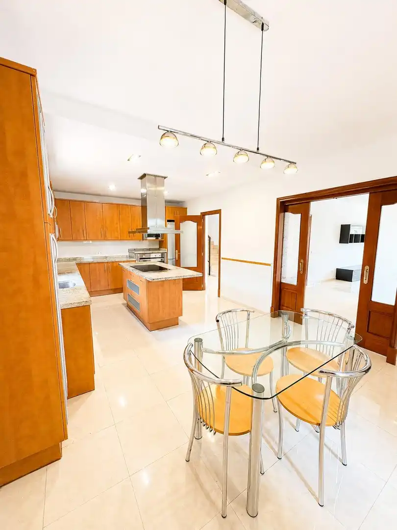 Chalet con terraza en venta en Carrer Carrer Escudella, imagen 7